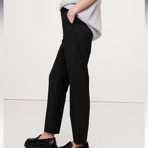 HIGH-RISE SLIM ITALIAN LIGHTWEIGHT WOOL ANKLE PANT